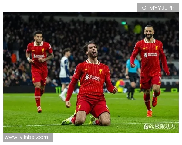欧联杯焦点战利物浦迎战曼联两队历史交锋再度上演经典对决